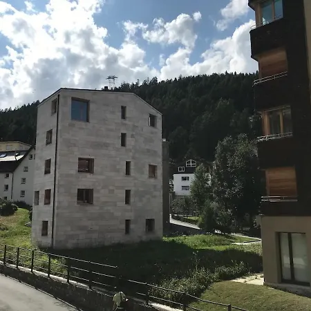 A212 - Gemuetlich-Zentral, 30M2, Mit Parkplatz * Sankt Moritz