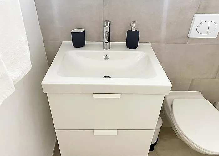 Gemütlich-zentral, 30m2, Mit Parkplatz - A212 Apartment